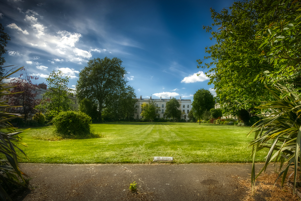 Brunswick Square preserving a patch of Gaudy Green, the site of the heaviest Royalist artillery