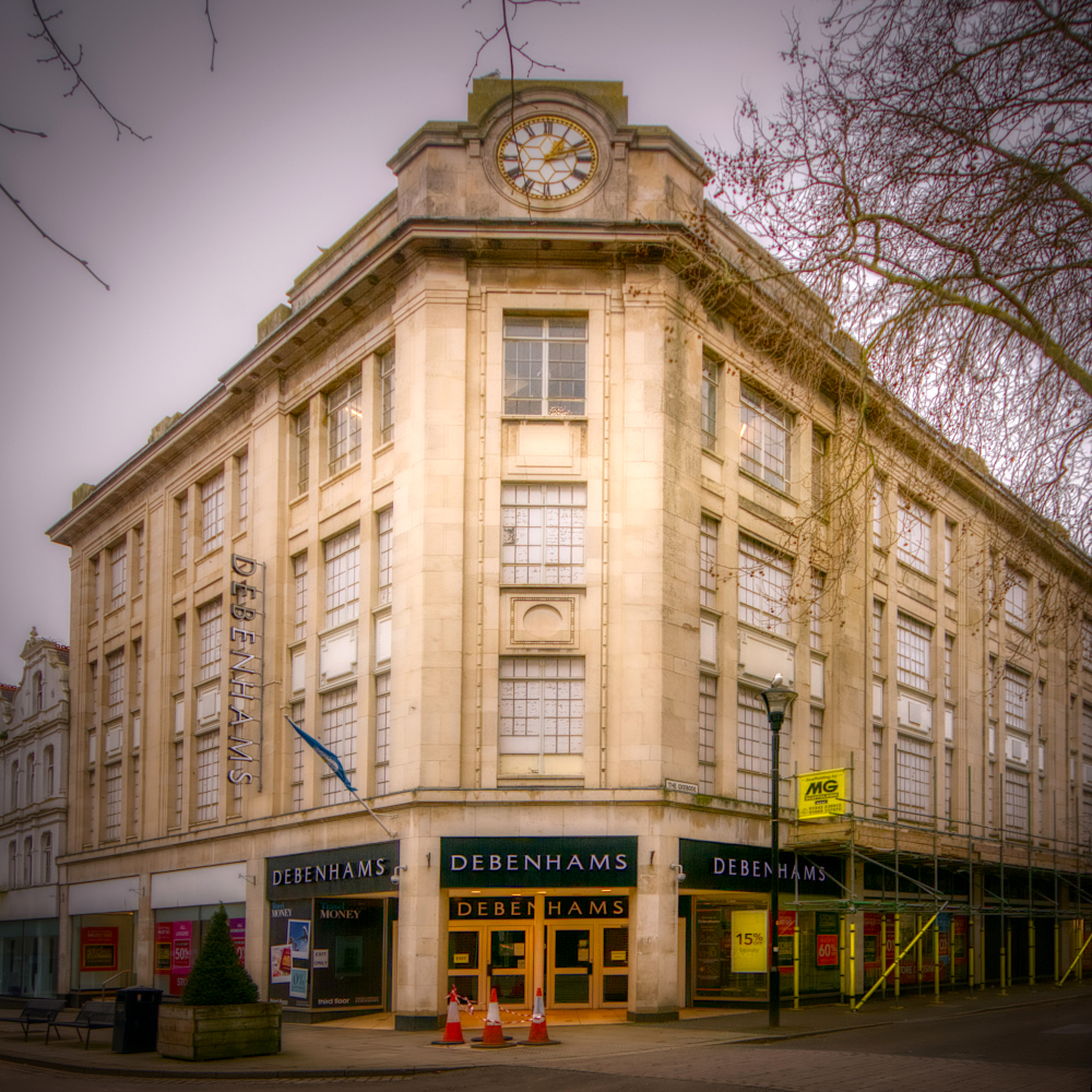 One of the many carcasses of 20th-century retail that litter the 21st-century streetscape